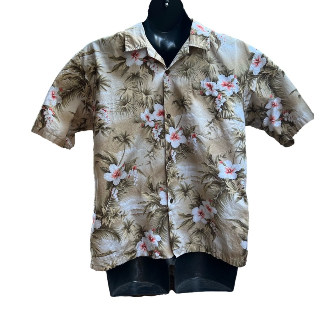 Royal Pacific Trading Co men’s Hawaiian button down shirt size L hibiscus palms